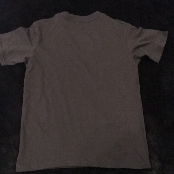 Celebrate it Youth T-shirt “Strong like Mom” - Picture 5 of 5